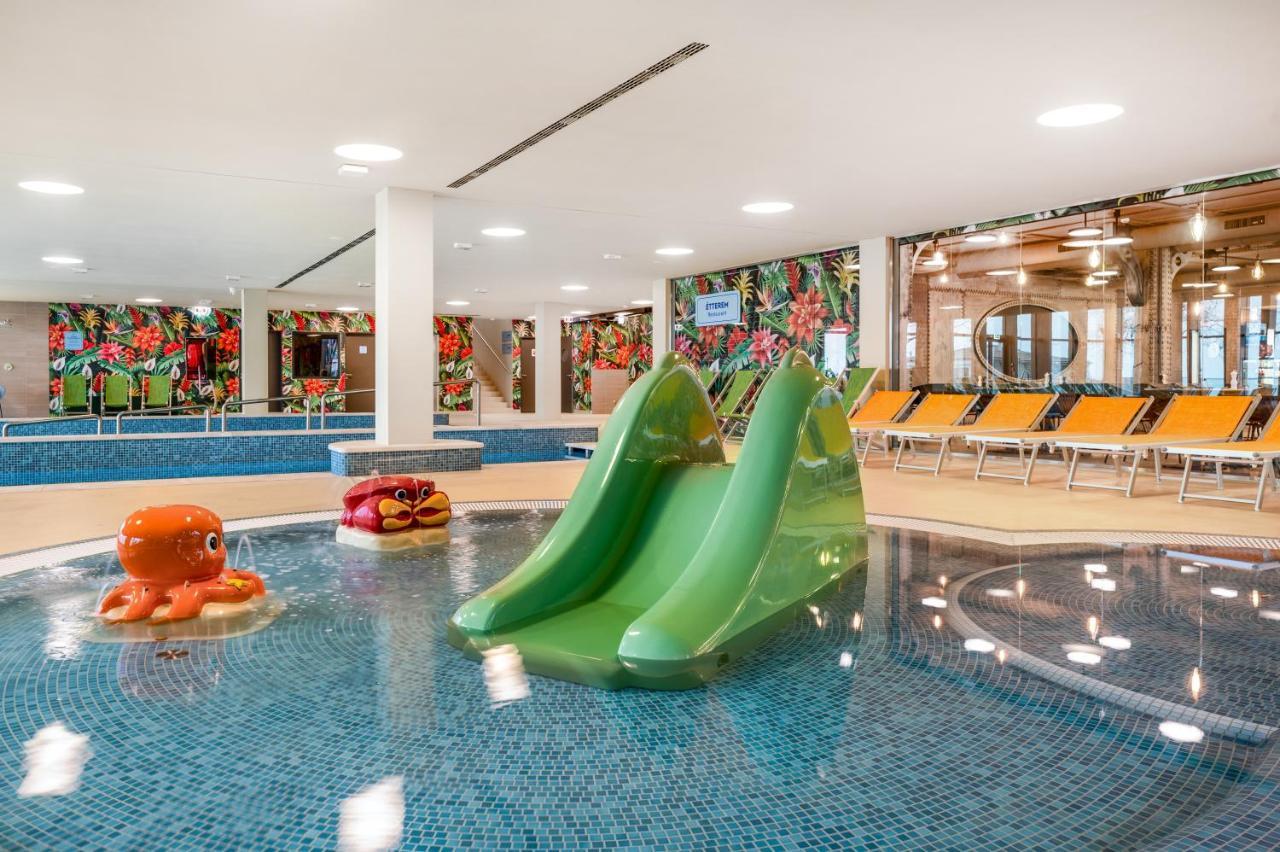 Moevenpick Balaland Resort Lake Balaton Szántód Buitenkant foto