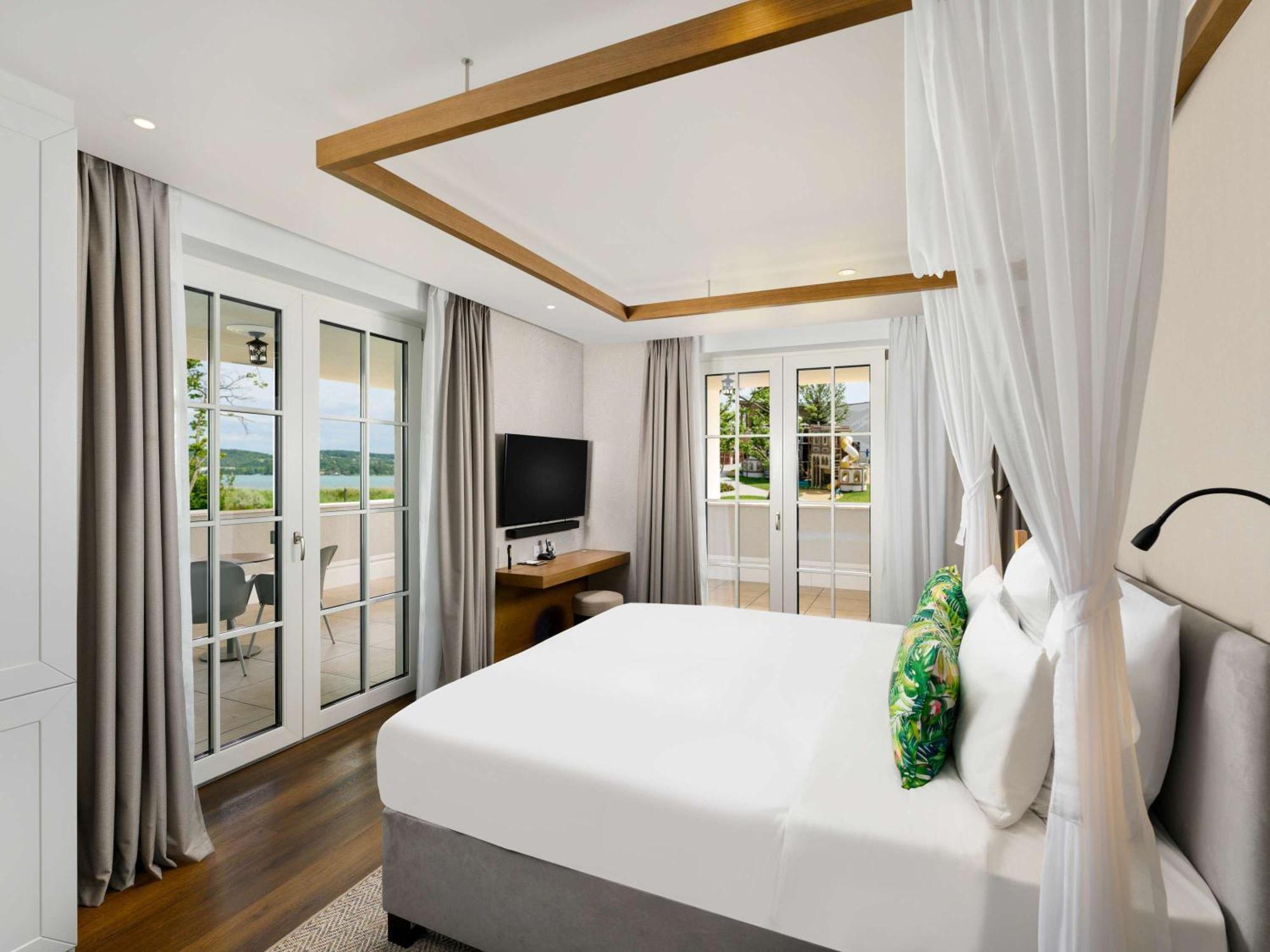 Moevenpick Balaland Resort Lake Balaton Szántód Buitenkant foto