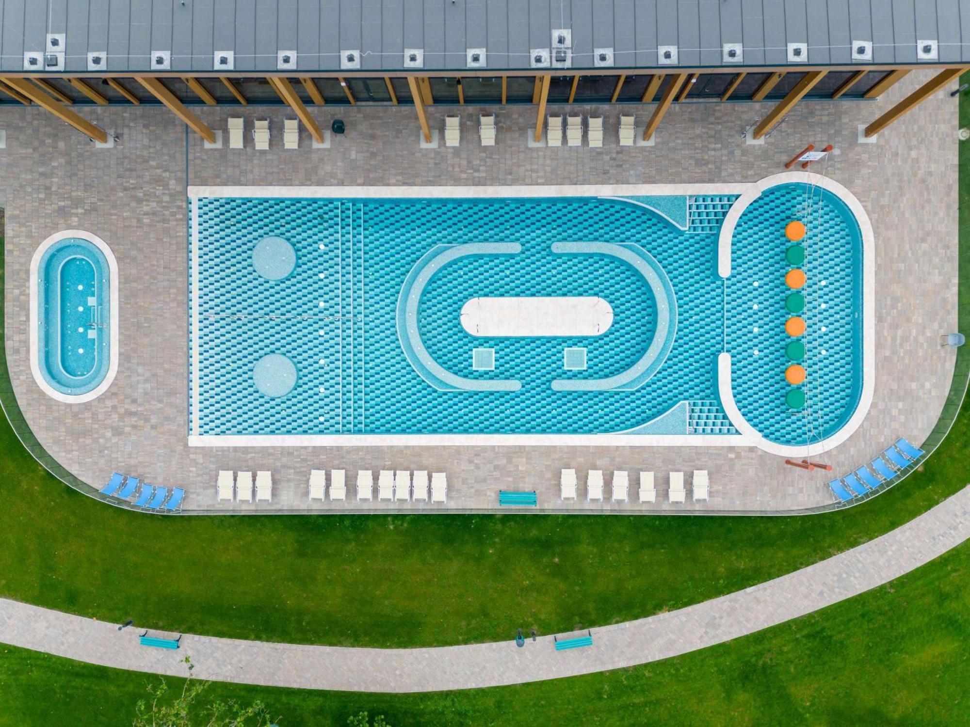 Moevenpick Balaland Resort Lake Balaton Szántód Buitenkant foto